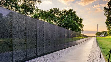 du-lich-my-washingtondc-dai-tuong-niem-chien-tranh-viet-nam-1.jpg
