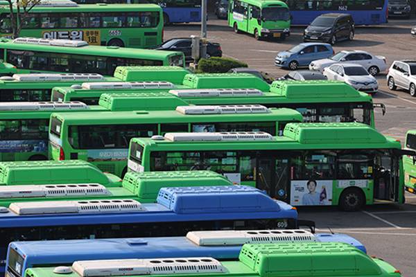 Công đoàn xe buýt Hàn Quốc họp lần cuối với phía công ty trước thềm tổng đình công